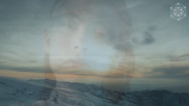 Ах, зима! Под твоими белыми сугробами покоится искра, из которой весной возгорится любовь. смотреть онлайн