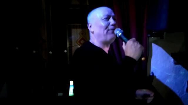 Фаина (кавер На-На). Дискотека 90-х в ресторане Старый город. смотреть онлайн