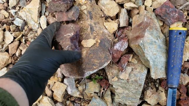 Sulfides & Oxides Hosting High Grade Gold, Silver, Copper, Lead Minerals! смотреть онлайн