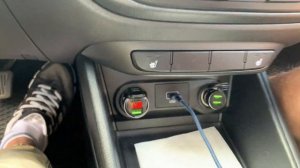 Слабая зарядка на Хёндай Солярисе . Умная зарядка или как вкручивают х..й в ухо дилеры Хёндай