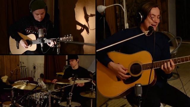 У капитана нет сердца - Сияние (acoustic live) смотреть онлайн