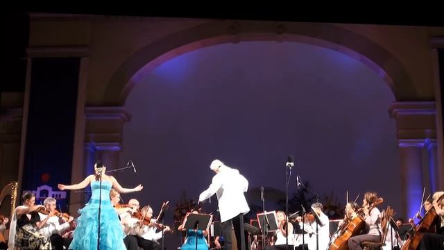 Camelia Voin sings "Je veux vivre" from Gounod's Romeo et Juliette смотреть онлайн