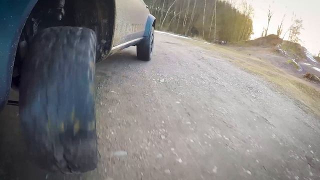 В болото! Прототип Mercedes Benz E Class All Terrain 4x4² смотреть онлайн