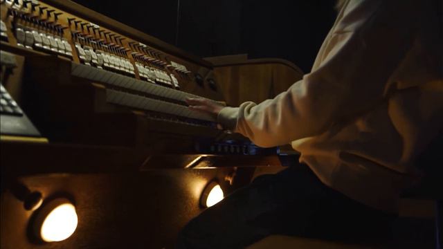 Mozart – Lacrimosa. On organ in church. Classical piano music. смотреть онлайн