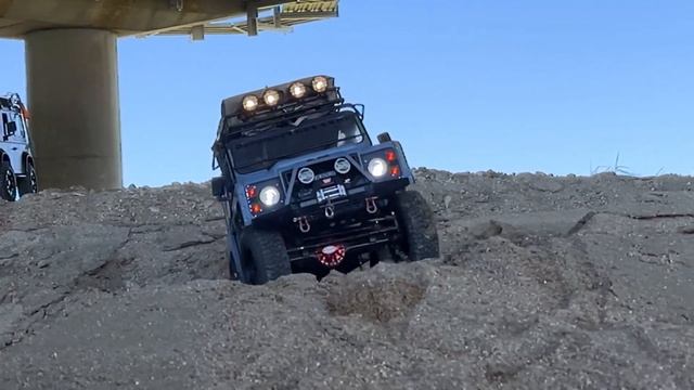 1/10 Scale RC4WD Gelande2 LAND ROVER DEFENDER D90 KHAN Off-road Trail Driving 4X4 RC Car