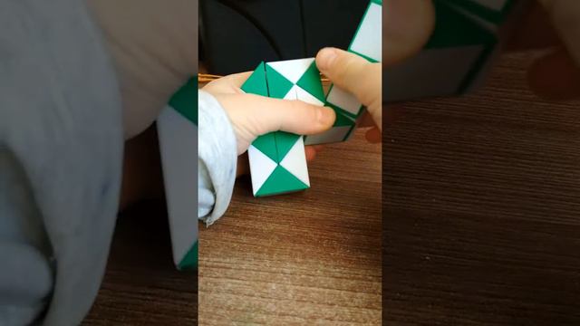 Как сделать из змейки Рубика пистолет смотреть онлайн