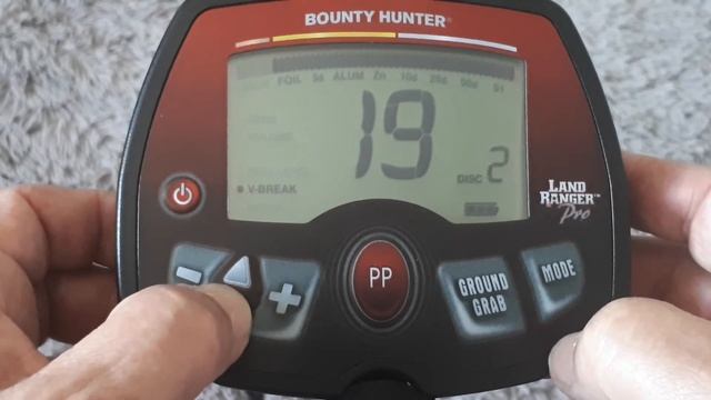 Detector de Metais Bounty Hunter Land Ranger Pro - vídeo 2 (painel) смотреть онлайн