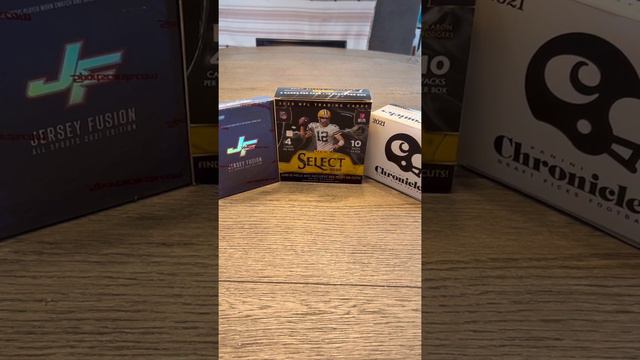2020 Select and Chronicles 4 Way Pack Battle. Winner pulls legendary Jersey Patch? смотреть онлайн