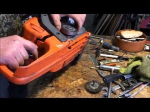 Хускварна -135я модель!Сальник и карбюратор немножко разное!)