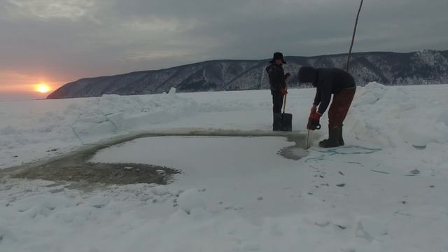 Зимняя рыбалка , клев корюшки// ловля на самодельный круг // Хабаровский край смотреть онлайн