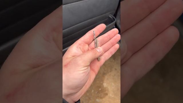 Что делать если сличались шлицы на стеклоподъемнике #Автолайфхак смотреть онлайн