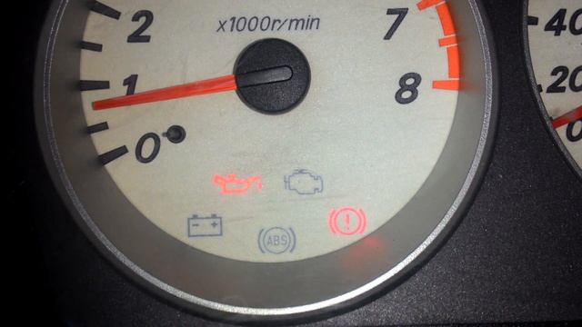 Горит лампа давления масла.Lancer 9 1.6 смотреть онлайн