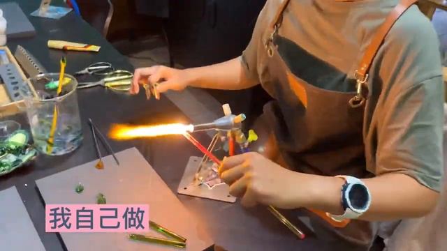 手作控必收 燒一支專屬對魔法攪拌棒｜ 燒玻璃手做體驗 смотреть онлайн