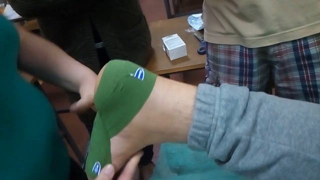 Массаж. Тейпирование при плоскостопии. смотреть онлайн