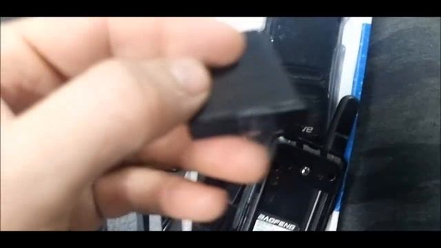 рации с китая фирмы BAOFENG BF-C9 2 штуки с батареей