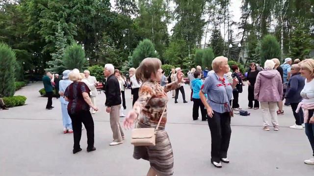 Расцвела черёмуха. смотреть онлайн