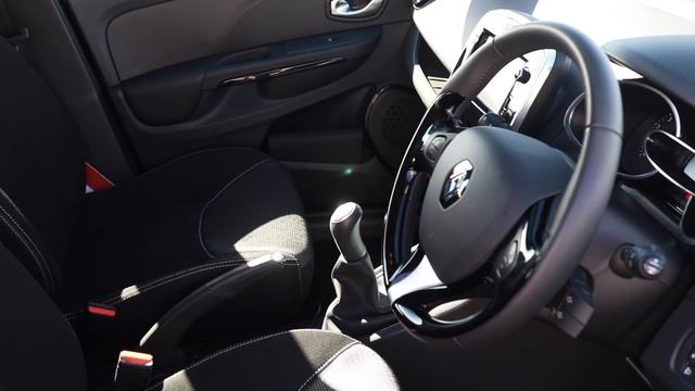 2015 15 Renault Clio 1.5 DCi 90 Eco Dynamique Nav 5dr In Black