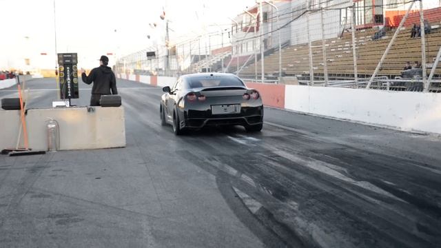 Nissan GTR 3375 lbs light weight test pass смотреть онлайн