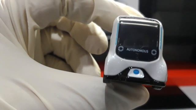 TOMICA TOYSRUS SUZUKI JIMNY, TOYOTA E-Palette