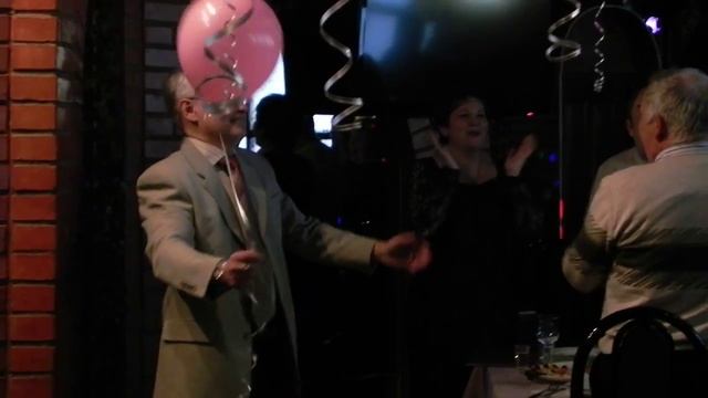 Выход юбиляра смотреть онлайн