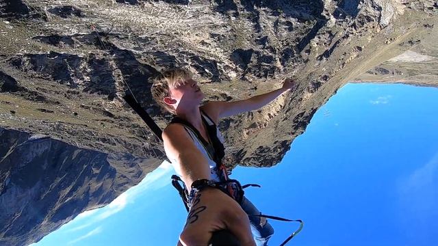 Прыжок кричащей Иры с самой высокой Bungy в Новой Зеландии смотреть онлайн