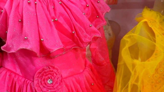 இது உண்மையா..? | பெண் குழந்தைகளுக்கான துணி கடல் | எங்கும் கிடைக்காத தரம்  @VanakkamTamilmakkaley