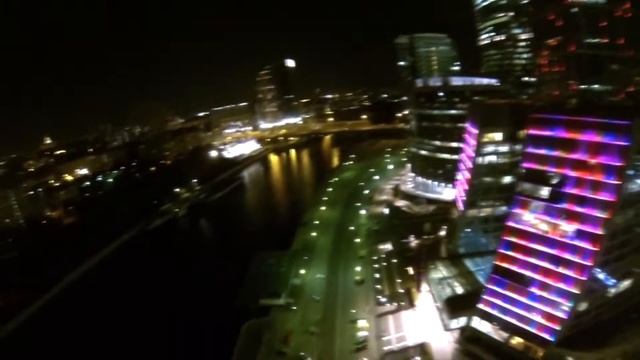 Moscow City Night B.A.S.E. Jump смотреть онлайн