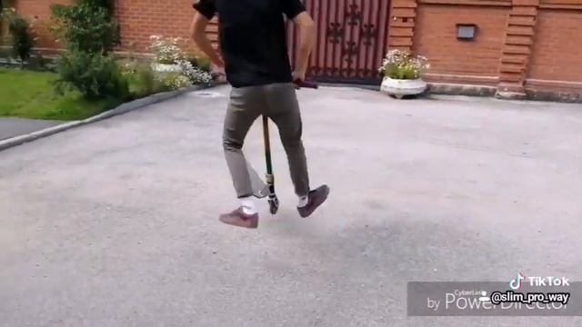 Трюки на самокате(трюковом) смотреть онлайн