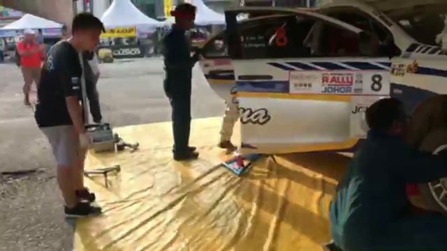 Mitsubishi Lancer Evolution X Pit Stop Jacking Up Malaysia Johor Rally 2018 смотреть онлайн