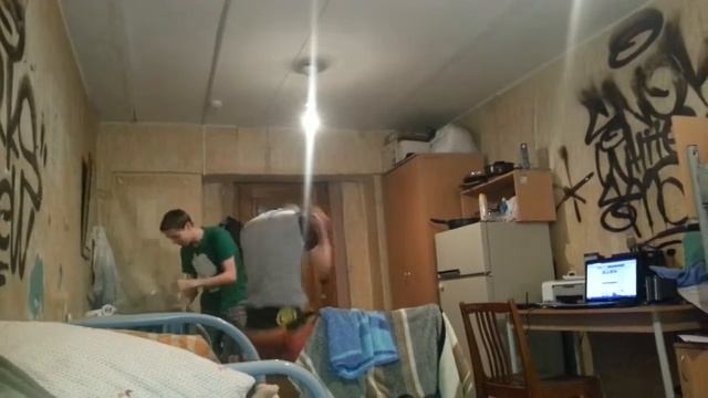 Студенты! танцы в общаге! смотреть онлайн