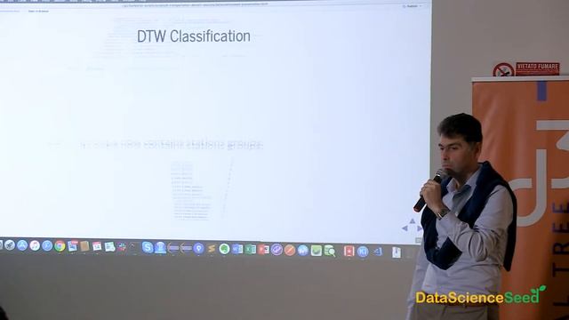 DataScienceSeed#4 MatteoRulli, Analisi di traffico della Metropolitana di NY: Time Series in R смотреть онлайн