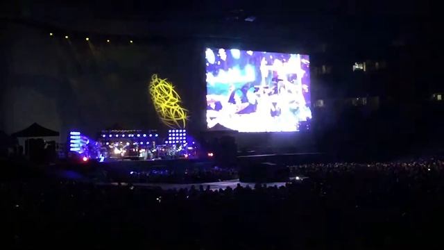 Dreams - Beck - Orchard Park, NY Sept. 5, 2017 смотреть онлайн