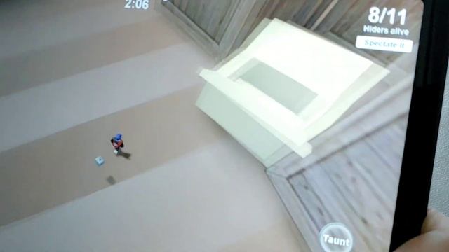 играем в хайд энд сик в роблоксе смотреть онлайн