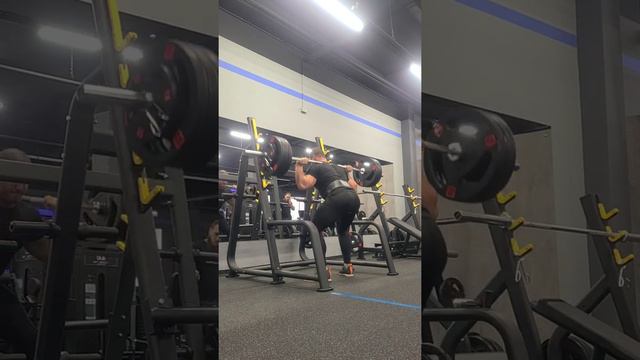 Цикл 1 / Неделя 4 / День 2 - ИКРЫ, КВАДРИЦЕПСЫ смотреть онлайн