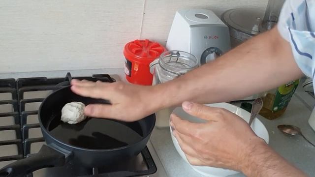 Советы начинающим. Как приготовить сырники. смотреть онлайн