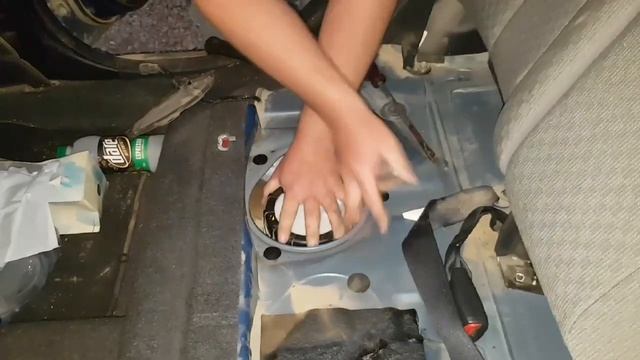 Nissan tiida versa 2006 C11 fuel pump change смотреть онлайн