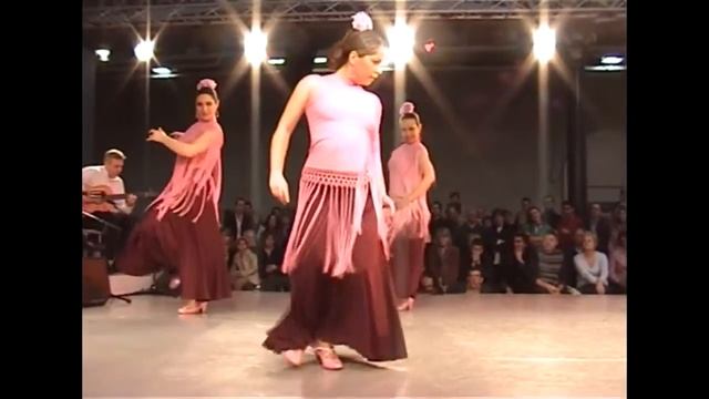 Flamenco Dancers based in the UK смотреть онлайн