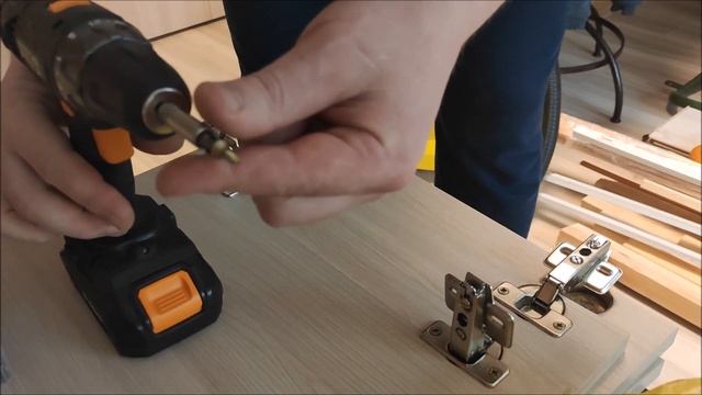 Установка петель на внешние мебельные дверцы. смотреть онлайн