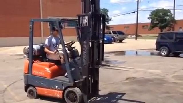 Toyota Forklift 6FGCU15 смотреть онлайн