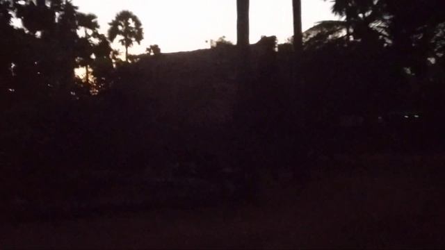 #ПутешествиевИндию #Индийскийокеан Как #вечервИндии наступает на берегу Индийского океана. смотреть онлайн