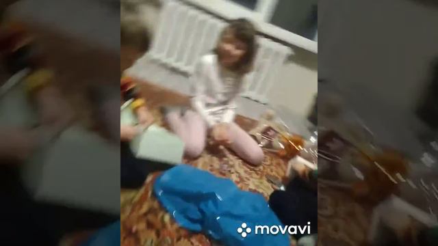 Нарядили ёлку!!/Открываем подарки!!/ Новый год 2020!!! смотреть онлайн