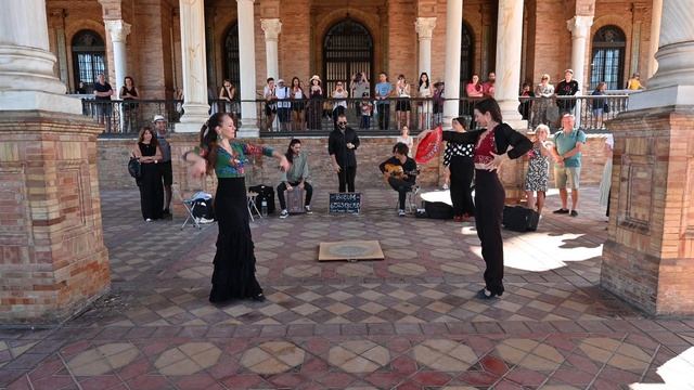 Flamenco dancing in Seville : 4K Widescreen смотреть онлайн