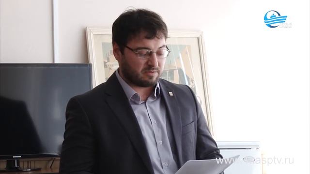 В городской администрации Каспийска прошло заседание комиссии по проблемам русскоязычного населения смотреть онлайн
