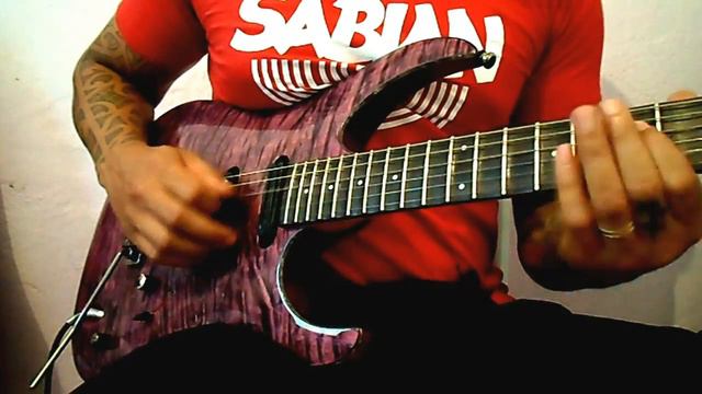 Bark at the moon Guitar solo, Edu Luz brincando de Jake Lee смотреть онлайн