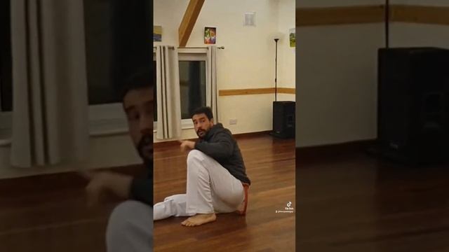 The importance of Mestre Bimba's sequences смотреть онлайн