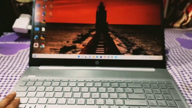 HP 15s eq-2143 best for students ???? Ryzan 3 5th generation???? смотреть онлайн