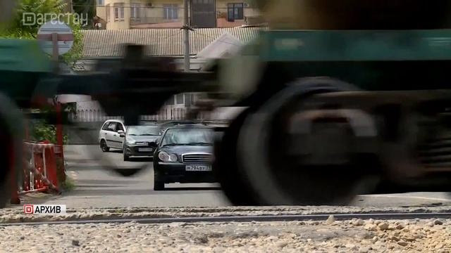 Грузовой поезд насмерть сбил женщину смотреть онлайн