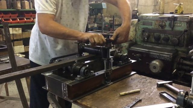 Профилегиб трубогиб