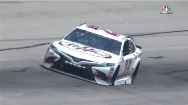 Drivers earn their Darlington stripes смотреть онлайн