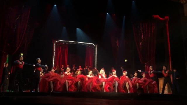 Финальный канкан, мюзикл 